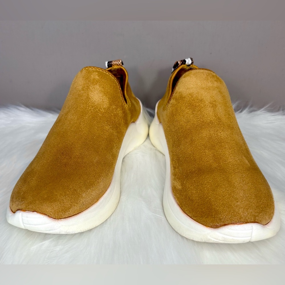 Seven7 Waterproof Sneaker - Picture 5 of 8
